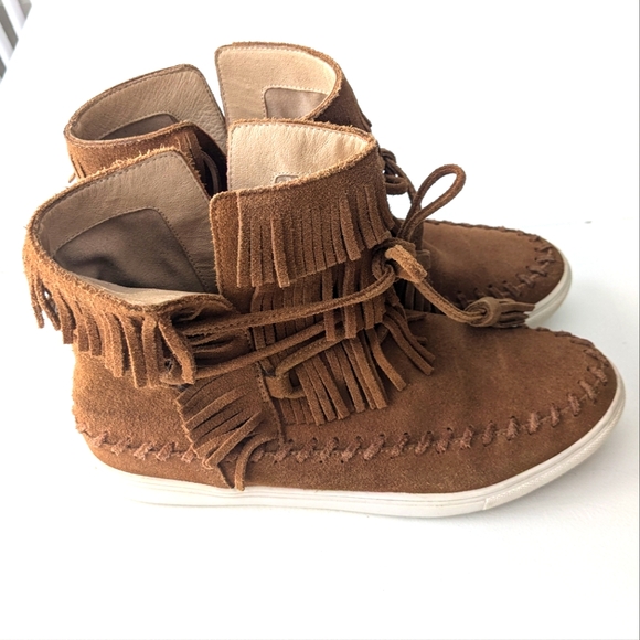 J/SLIDES Poca Boots - Picture 2 of 8